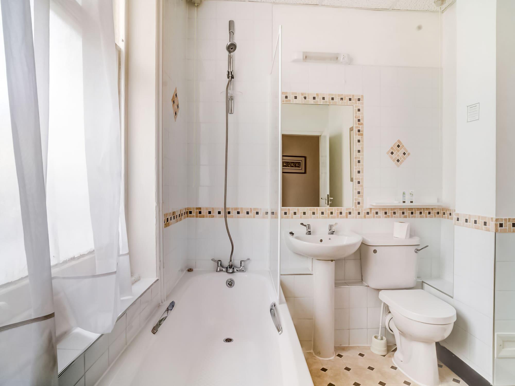 Oyo The Palm Court Hotel Eastbourne Luaran gambar