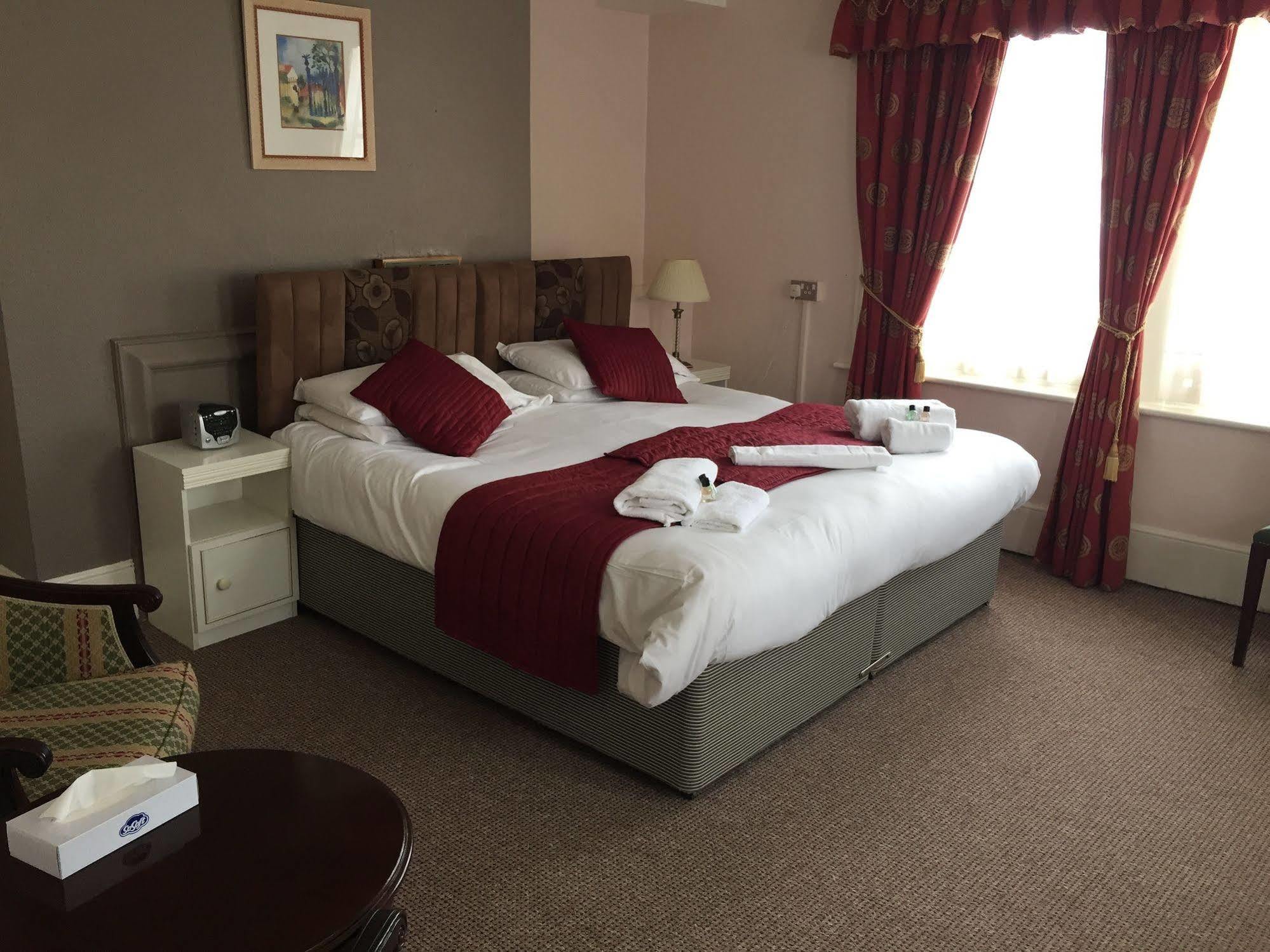 Oyo The Palm Court Hotel Eastbourne Luaran gambar